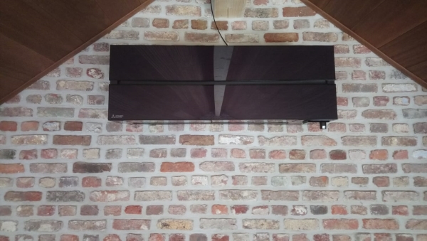 LE koeltechniek Herentals - Ventilatie onder schuin dak